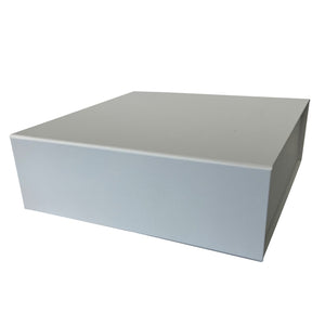 White Gift Box with Magnetic Close Small - 30/Ctn